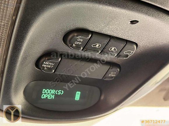 YENİ OTOMOTİV DEN EMSALSİZ GRAND VOYAGER 2.8 CRD LİMİTED 2 BOYA
