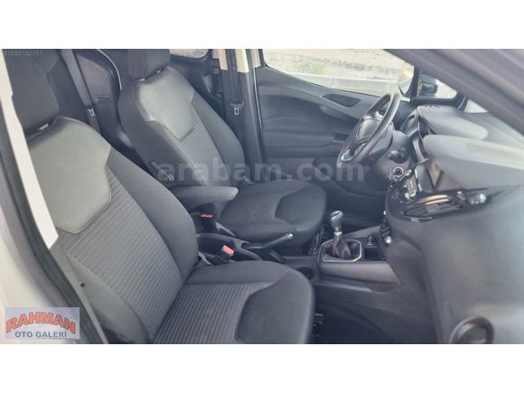 RAHMAN OTOMOTİVDEN SADECE 10 BİN KM'DE FORD COURİER