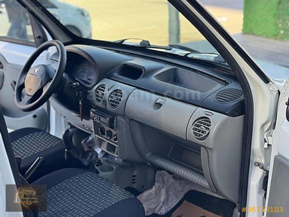 ÖZ IŞIKLI OTOMOTİVDEN 2012 RENAULT KANGO TEK EL