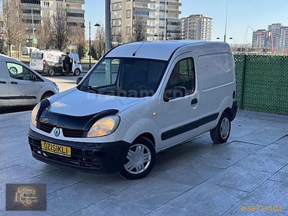 ÖZ IŞIKLI OTOMOTİVDEN 2012 RENAULT KANGO TEK EL