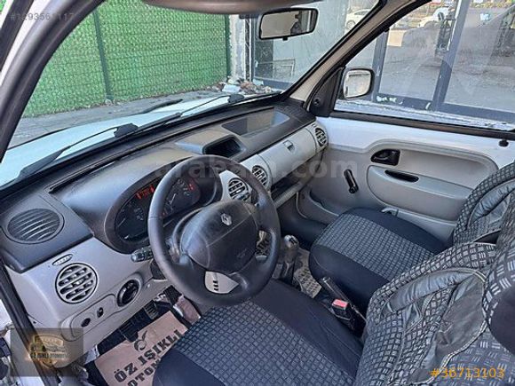 ÖZ IŞIKLI OTOMOTİVDEN 2012 RENAULT KANGO TEK EL