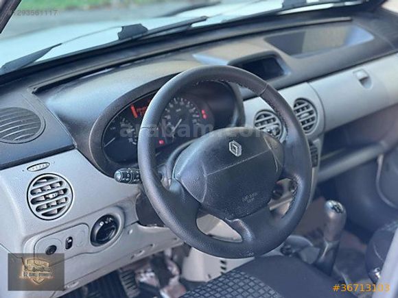 ÖZ IŞIKLI OTOMOTİVDEN 2012 RENAULT KANGO TEK EL