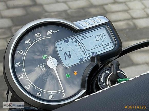 MotoFinans'tan Triumph Scrambler 400 X