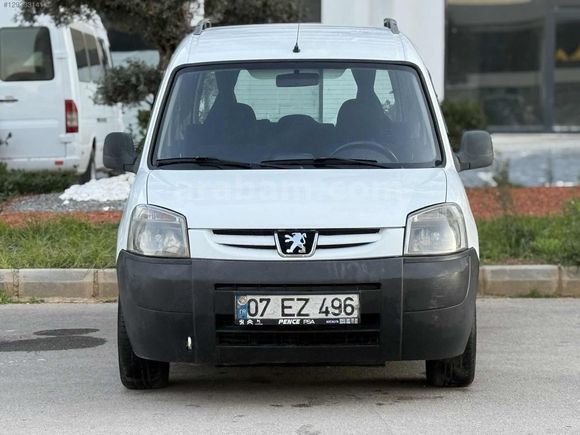 2004 MODEL YENİ MUAYENE ÇİFT SÜRGÜ TEK BAGAJ KLİMA AKTİF
