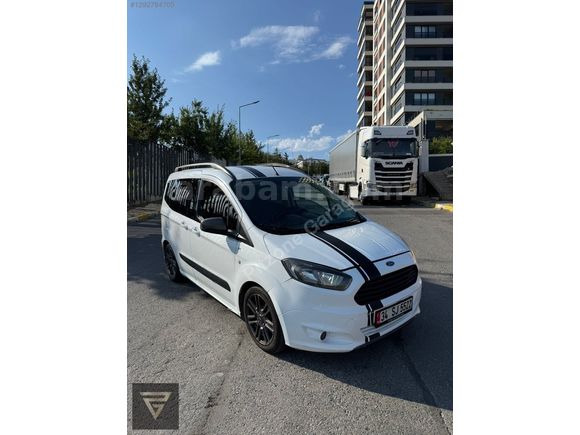 2017 Model Ford Tourneo Courier Blackline | 185.000 km | Manuel