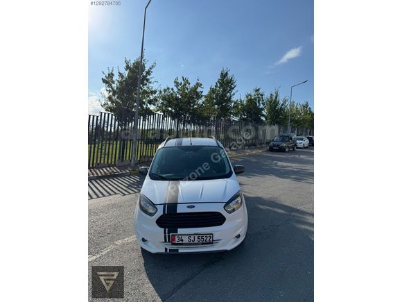 2017 Model Ford Tourneo Courier Blackline | 185.000 km | Manuel