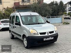 V8 Garage'dan 2008 Model Renault Kangoo / Klimalı