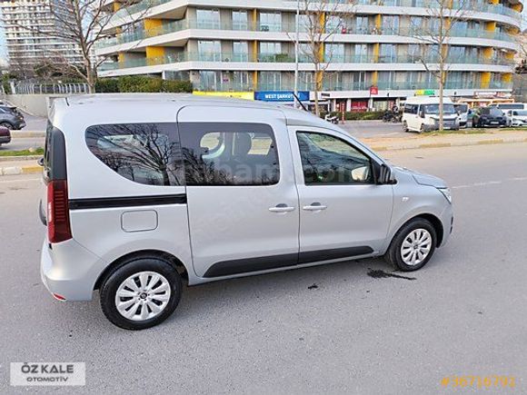 ÖZ KALE OTOMOTİV'DEN 2023 EXPRESS COMBİ 1.5 DCİ 64.000 KM'DE