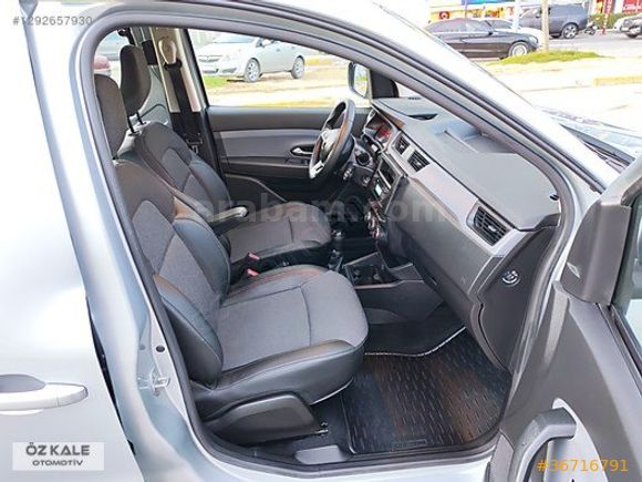 ÖZ KALE OTOMOTİV'DEN 2023 EXPRESS COMBİ 1.5 DCİ 64.000 KM'DE