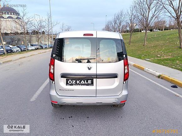 ÖZ KALE OTOMOTİV'DEN 2023 EXPRESS COMBİ 1.5 DCİ 64.000 KM'DE