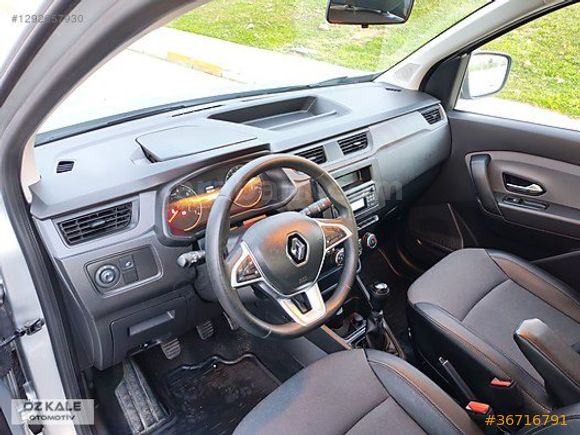 ÖZ KALE OTOMOTİV'DEN 2023 EXPRESS COMBİ 1.5 DCİ 64.000 KM'DE