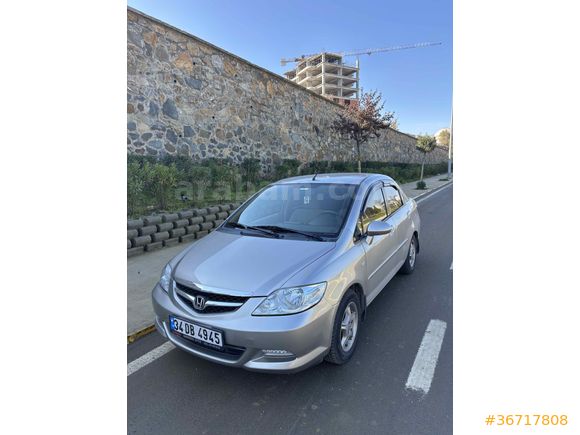 Sahibinden Honda City 1.4 Comfort 2006 Model  167.000 km  Sıfır varta akü