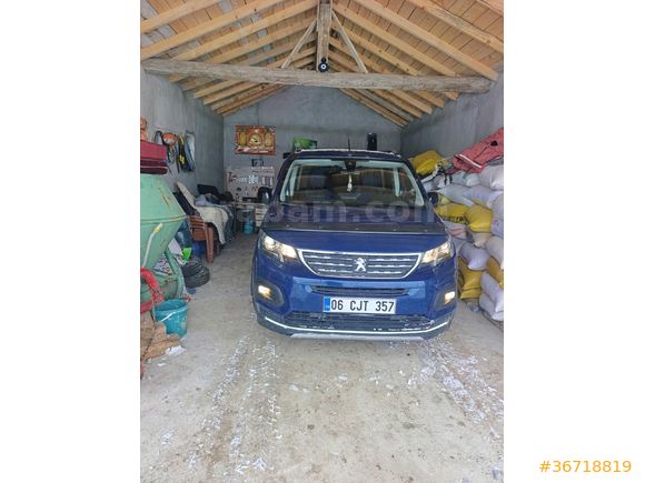 Sahibinden Peugeot Rifter 1.5 BlueHDI Allure plus 130 luk 2021 Model