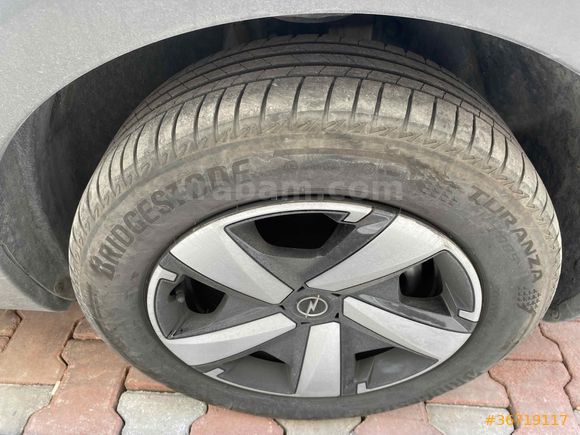 Sahibinden Opel Crossland 1.2 T Essential 2024 Model 