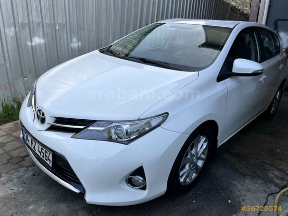 Sahibinden Toyota Auris 1.4 D-4D Active 2013 Model 
