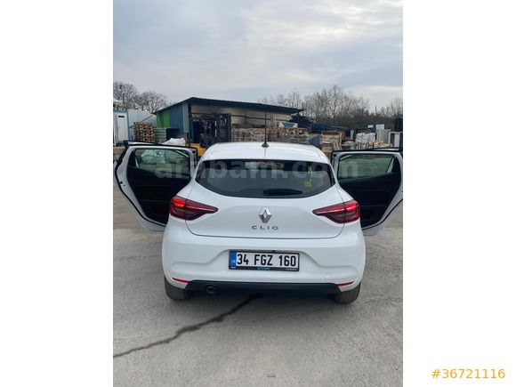 Sahibinden Renault Clio 1.0 SCe Joy 2022 Model