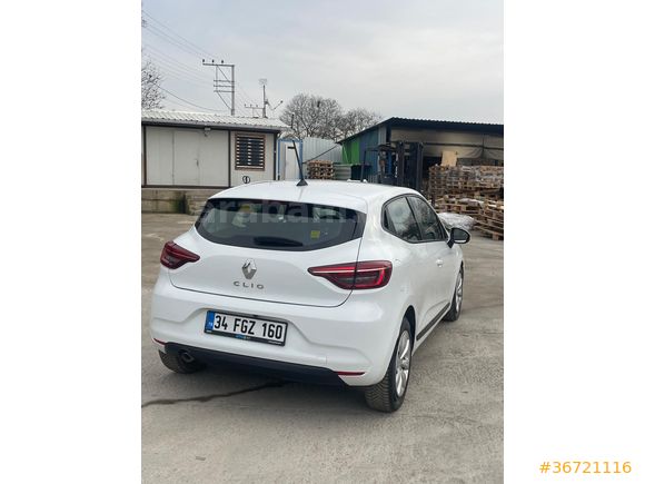 Sahibinden Renault Clio 1.0 SCe Joy 2022 Model