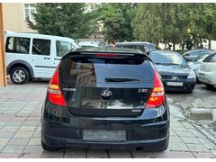 Sahibinden Hyundai i30 1.6 CRDi Mode Plus 2010 Model  260.000 km Siyah
