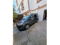 Sahibinden Ford Tourneo Connect 1.5 EcoBlue Titanium 2020 Model