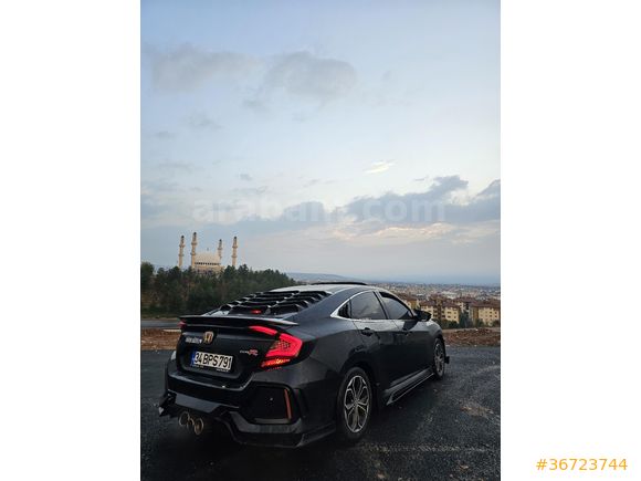 Bayandan Honda Civic 1.6 i-VTEC ECO Elegance 2018 Model