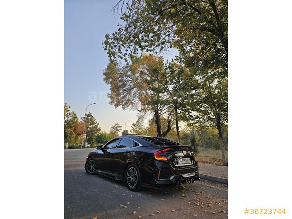 Bayandan Honda Civic 1.6 i-VTEC ECO Elegance 2018 Model