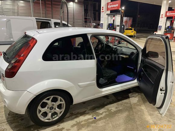 Sahibinden Ford Fiesta Van 1.4 TDCi 2008 Model 