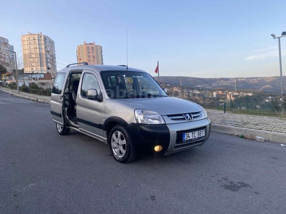 İlk Sahip Özel TC plakalı 2.0 PARTNER ADVENTURE Düşük orjinal km