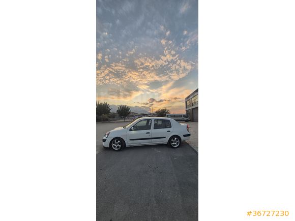 Extrası Bol Klimalı Clio2 Temiz Bakımlı