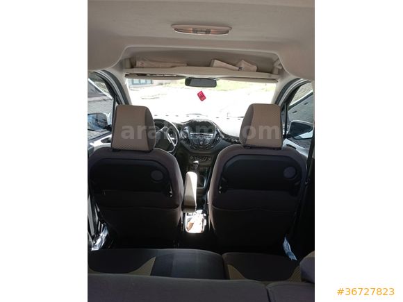 Sahibinden Ford Tourneo Connect 1.6 TDCI Titanium 2016 Model  137.500 km Beyaz