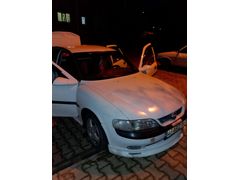 Sahibinden Opel Vectra 2.0 GLS 16V 1998 model makyajlı kasa