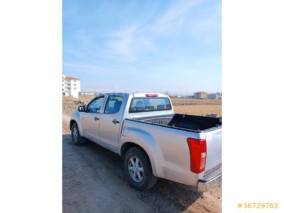 Sahibinden Isuzu D-Max 2.5 4x4 2012 Model