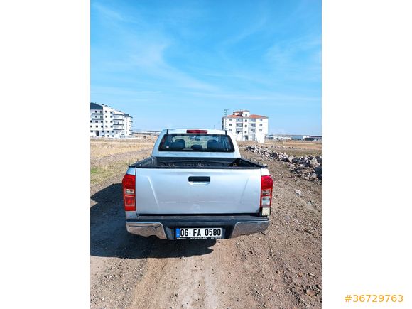 Sahibinden Isuzu D-Max 2.5 4x4 2012 Model