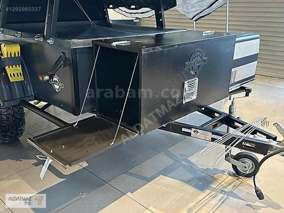 ALDATMAZ PLAZA'DAN ÇEKME KARAVAN ÇARPIŞAN TÜRK CAMPER RÖMORK
