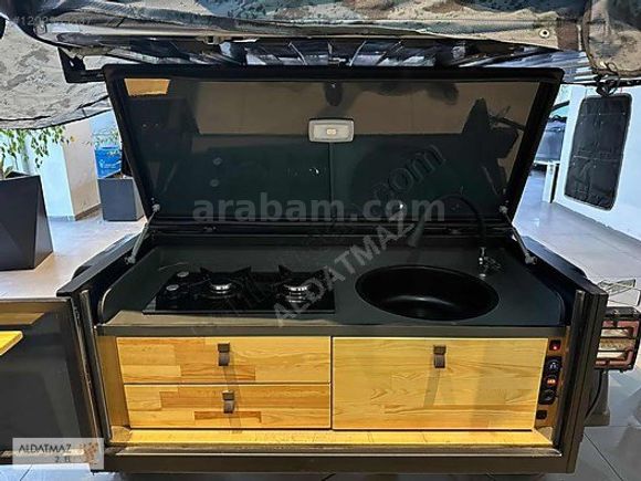 ALDATMAZ PLAZA'DAN ÇEKME KARAVAN ÇARPIŞAN TÜRK CAMPER RÖMORK