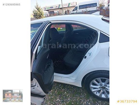 SIFIR 2025 MODEL TOYOTA COROLLA 1.8 HYBRİT