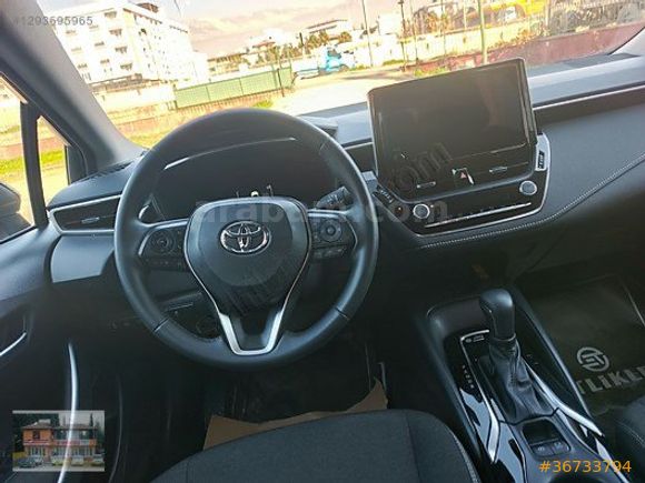 SIFIR 2025 MODEL TOYOTA COROLLA 1.8 HYBRİT