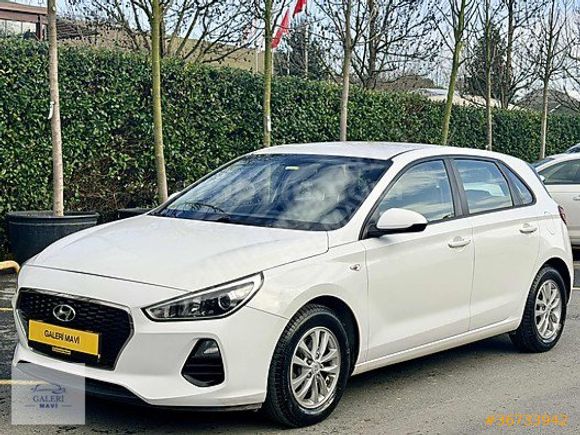 GALERİ MAVİ'DEN 2017 MODEL DEĞİŞENSİZ DÜŞÜK KM İ30 1.4 MPI