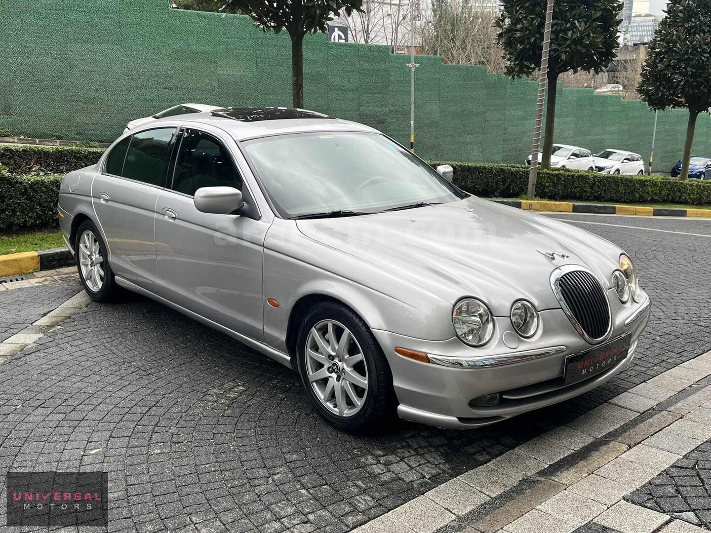Galeriden Jaguar S-Type 4.0 2001 Model İstanbul 172.000 km Gri 1