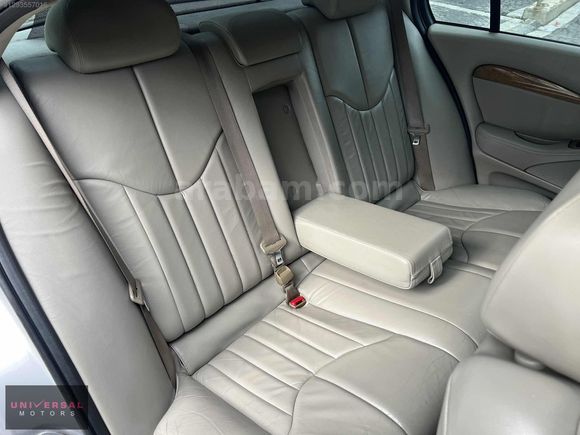 "UNIVERSAL MOTORS" 2001 JAGUAR S-TYPE 4.0 V8 OTOMATIK 272 HP