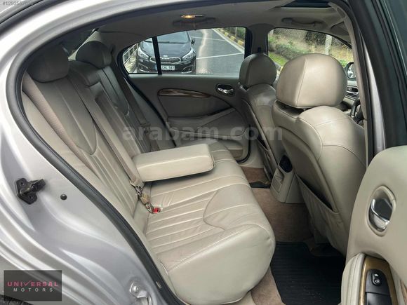 "UNIVERSAL MOTORS" 2001 JAGUAR S-TYPE 4.0 V8 OTOMATIK 272 HP