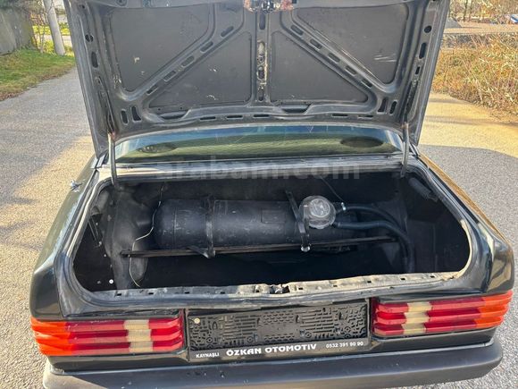 ÖZKAN OTOMOTİVDEN 1983 MERCEDES 190 E BAKIMLI