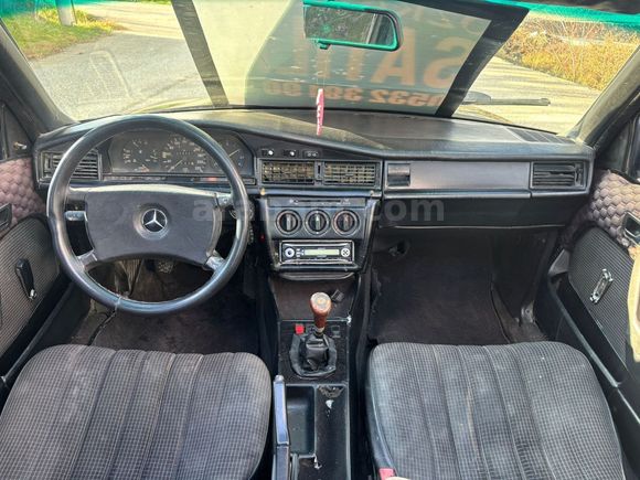 ÖZKAN OTOMOTİVDEN 1983 MERCEDES 190 E BAKIMLI