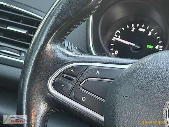 SARIKAYADAN 2018 RENAULT MEGANE 1.5 DCİ TOUCH EDC SORUNSUZ