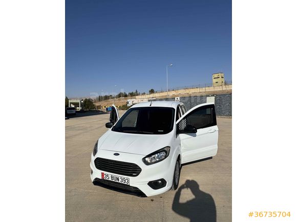 Sahibinden Ford Tourneo Courier 1.5 TDCi Delux 2023 Model 