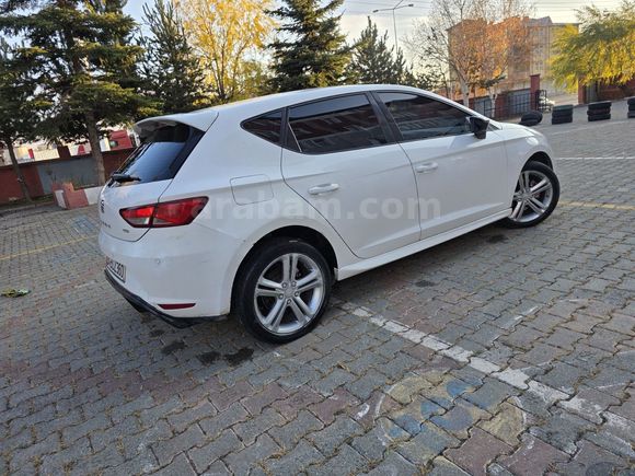 ERBENLERDEN ÇOK TEMİZ 2015 MODEL 1.6 DİZEL OTOMATİK VİTES LEON