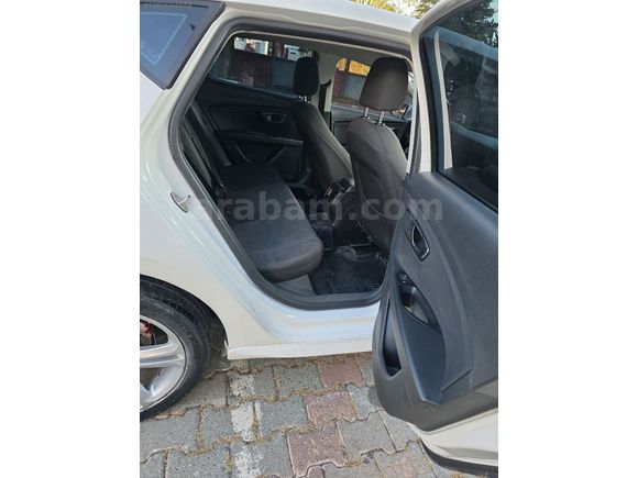 ERBENLERDEN ÇOK TEMİZ 2015 MODEL 1.6 DİZEL OTOMATİK VİTES LEON