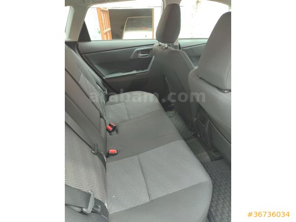 Sahibinden Toyota Auris 1.4 D-4D Active 2013 Model