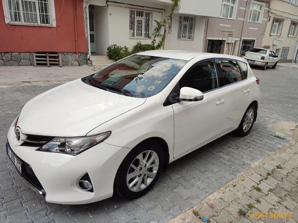 Sahibinden Toyota Auris 1.4 D-4D Active 2013 Model