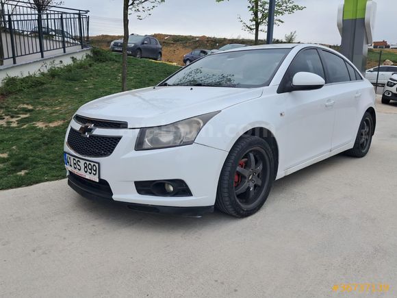 Sahibinden Chevrolet Cruze 1.6 LS 2010 Model Kocaeli 221.000 km Beyaz