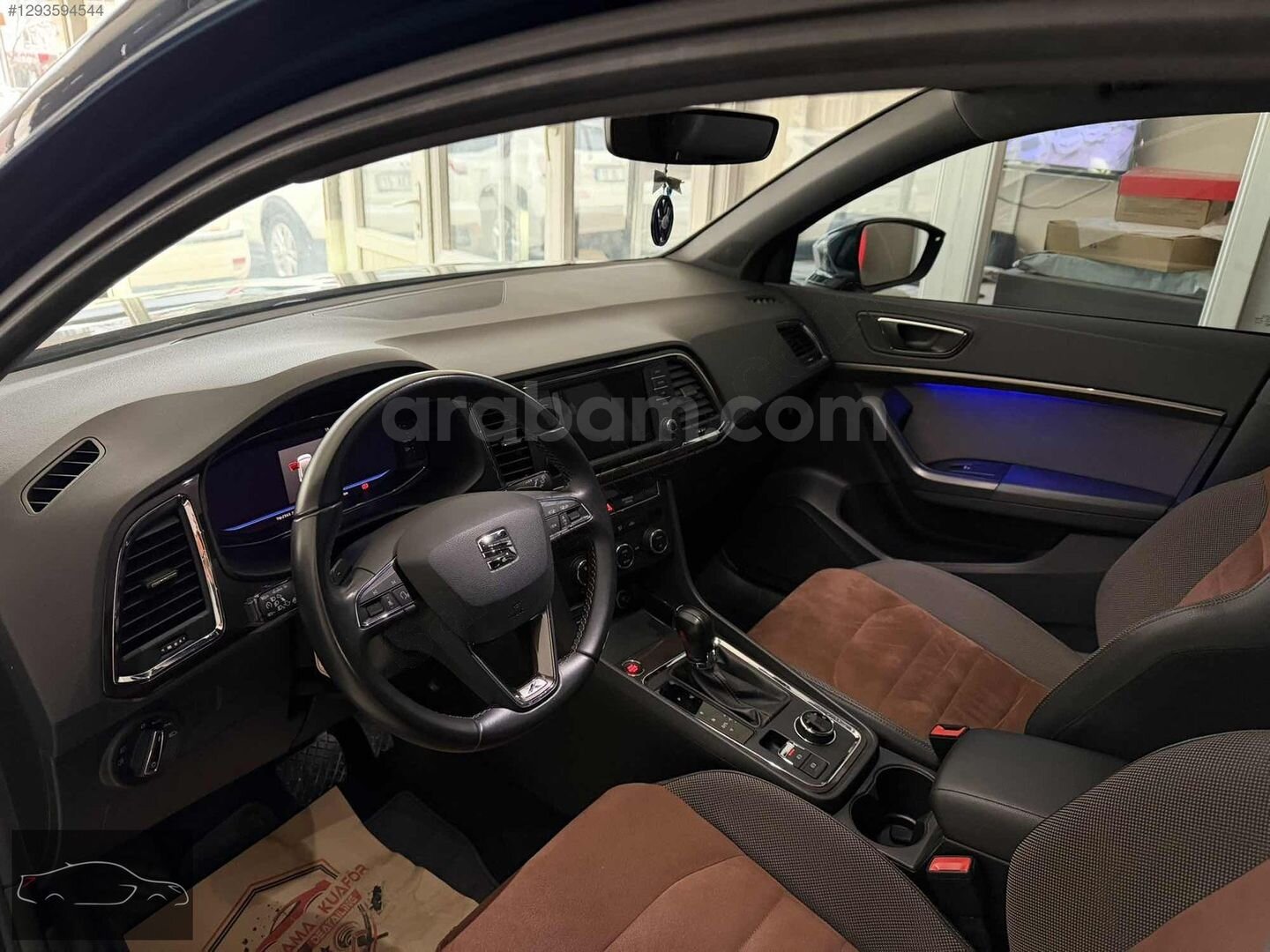 BOYASIZ 86.000 KM'DE CAM TAVAN-HAYALET EKRAN 1.6 TDİ DSG 3